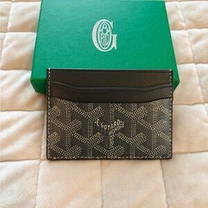 Black and White Card Holder